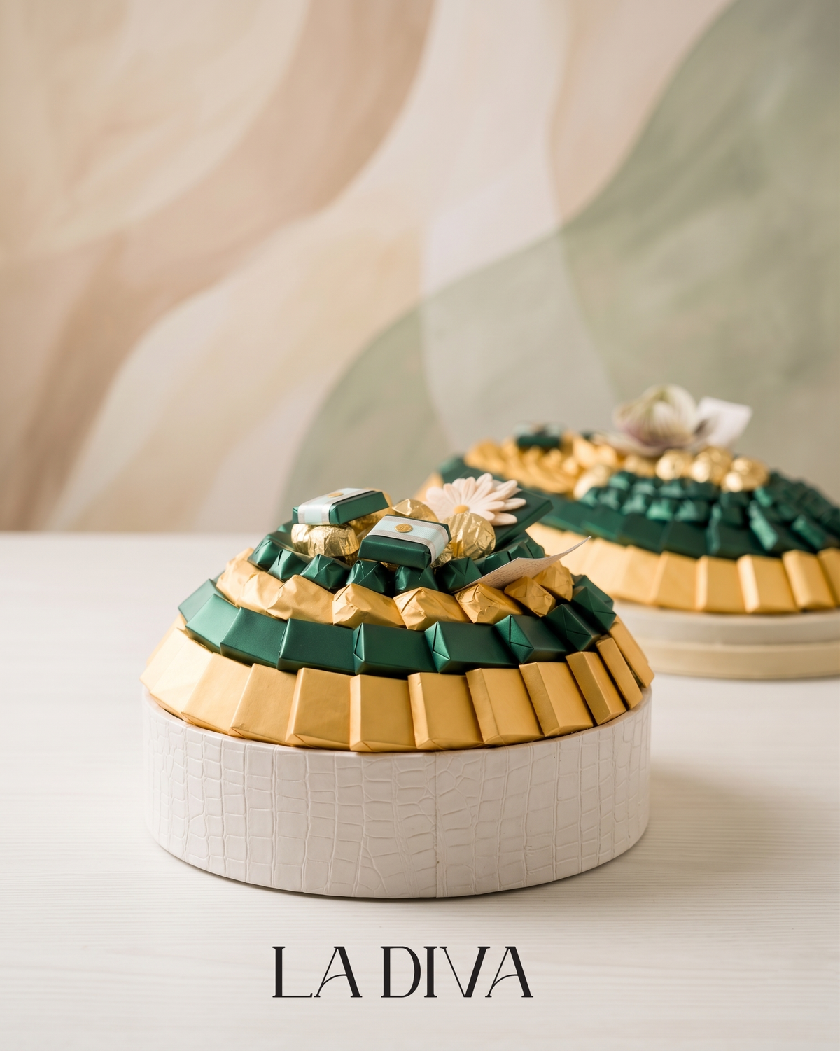 EMERALD LUXE Chocolate Basket – LaDiva Chocolate
